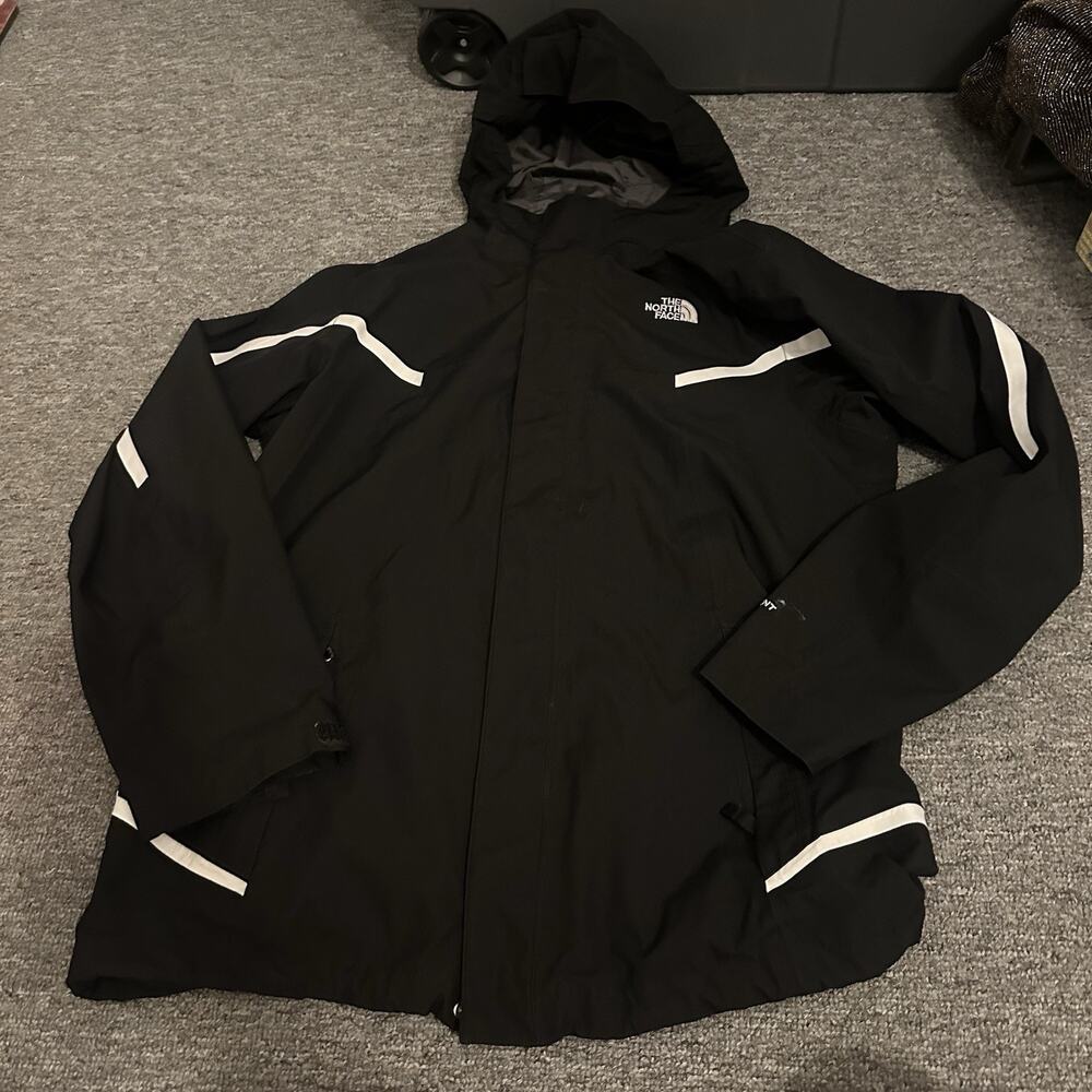 The North Face Black And White Jacket - Size Boys' XL